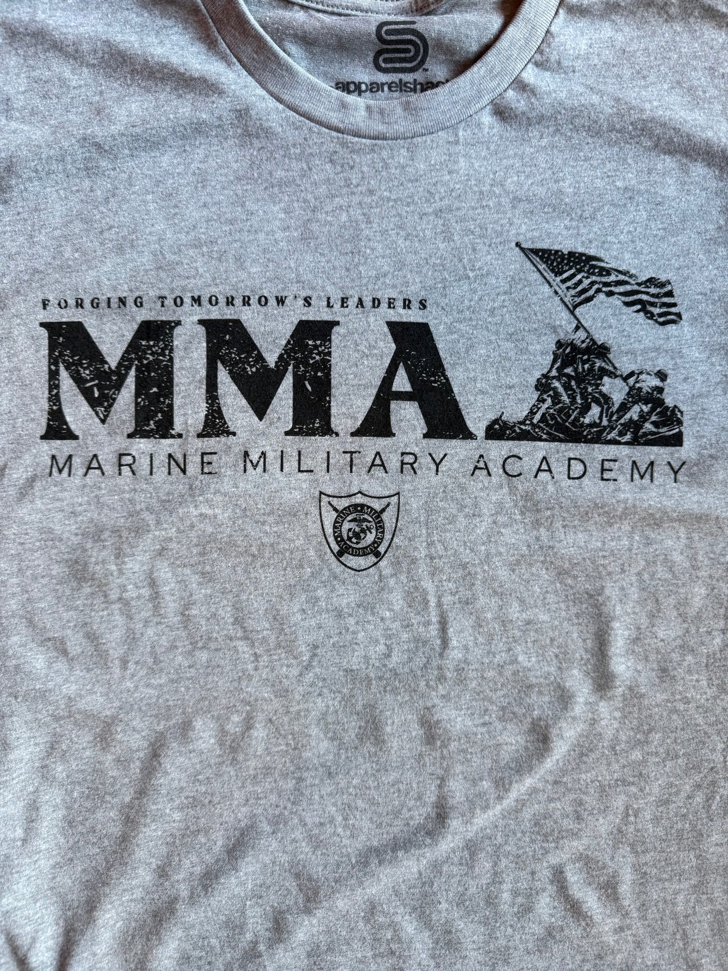 Iwo Jima Monument: Forging Tomorrow’s Leaders T-shirt